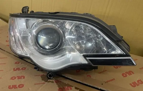 Subaru Outback Headlight/headlamp 10020953