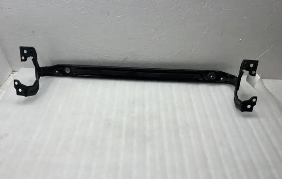 Radiator support slam panel bracket