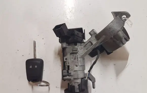 Opel Astra J Ignition lock 20939745 2090061015 A2C53409480