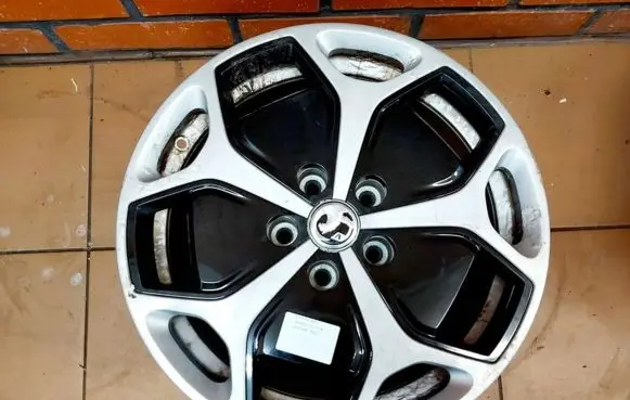 Opel Ampera R17 alloy rim 