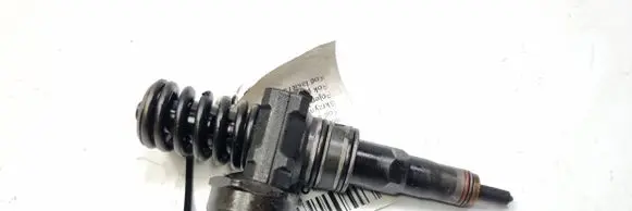 Skoda Fabia Mk1 (6Y) Fuel injector 038130073