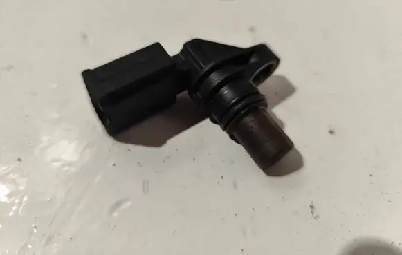 Audi A6 S6 C6 4F Camshaft position sensor 06E905163 PA66GF30