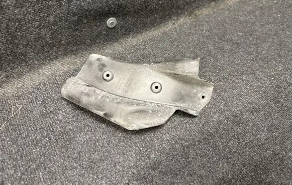 Chevrolet Camaro Air flow deflector 23383584