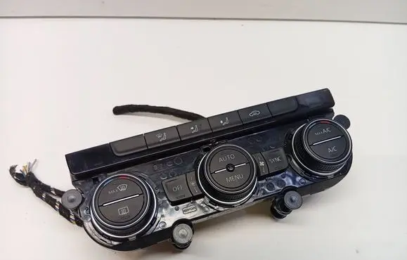 Volkswagen Golf VII Climate control unit 5G0907044AF 5HB01118171