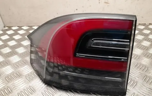Tesla Model X Rear/tail lights 103433400A