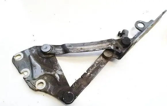 Engine bonnet/hood hinges