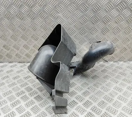 Opel Vivaro Air intake duct part 165555514R 93451665