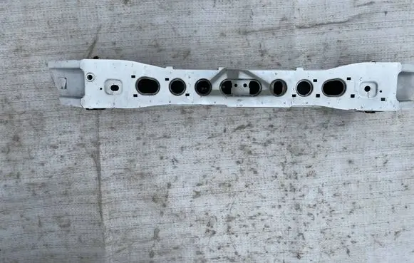 Ford Focus Front bumper support beam AM51R10922AL