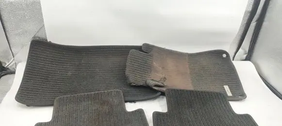 Mercedes-Benz C W203 Car floor mat set 