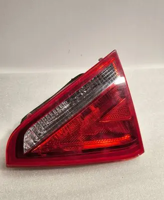 Audi A5 8T 8F Tailgate rear/tail lights 8T0945094 270102