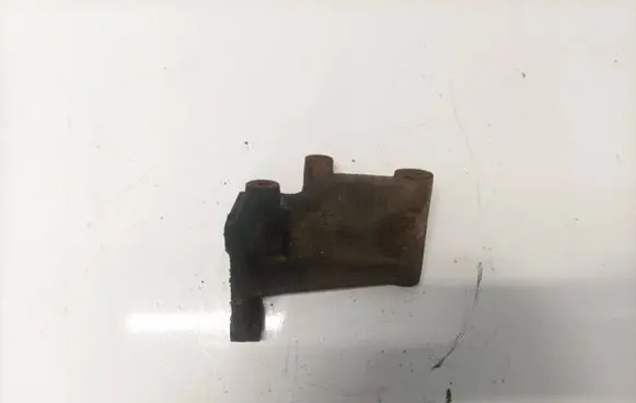 KIA Carnival Engine mounting bracket