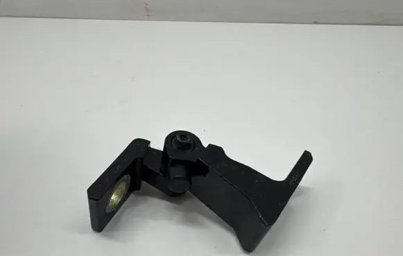 Skoda Superb B8 (3V) Rear door upper hinge 8X0831408A