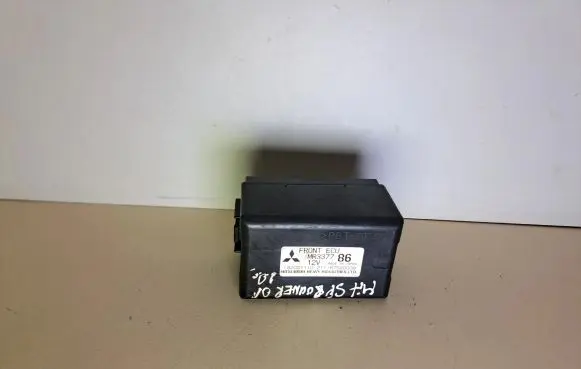 Mitsubishi Space Runner Other relay MR337786 82D01110211