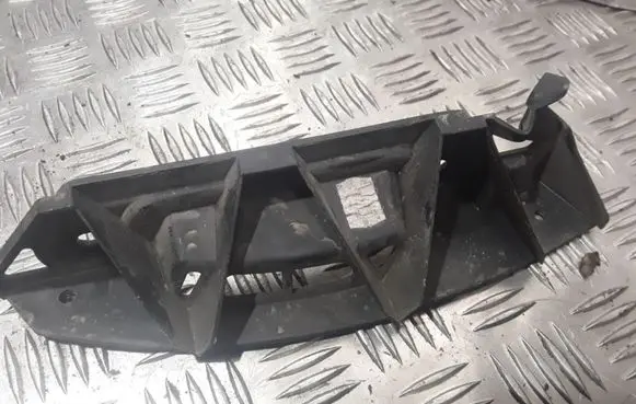 Skoda Octavia Mk2 (1Z) Bumper support mounting bracket corner 1Z9807394
