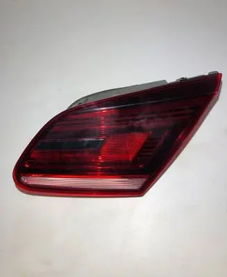 Volkswagen PASSAT CC Tailgate rear/tail lights 3C8945308R 81180203