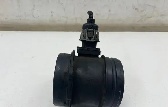 Maserati Ghibli Mass air flow meter F00C2G8002