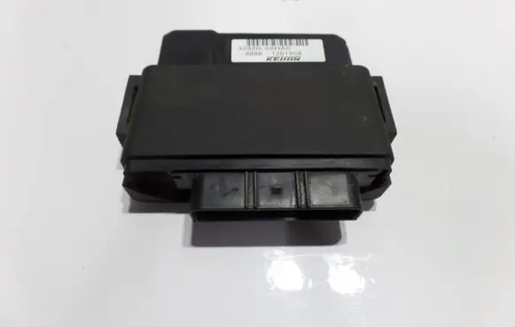Suzuki SX4 Wing mirror control module 3292005HAO