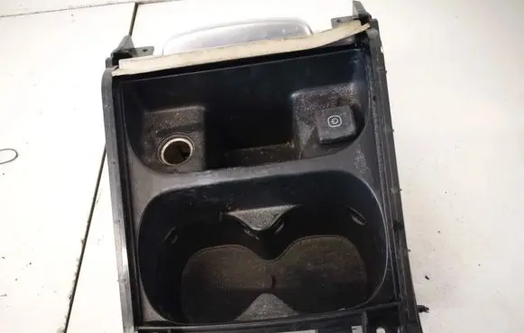 Volvo S80 Cup holder 390228