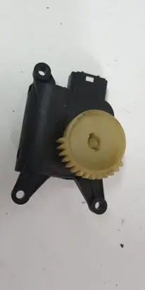 Skoda Fabia Mk2 (5J) A/C air flow flap actuator/motor 