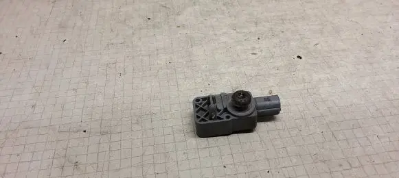 Opel Insignia A Airbag deployment crash/impact sensor 343149712 TB002779566 13502340