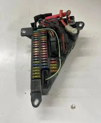 BMW 5 E60 E61 Fuse box set 9138830 110214 518956057