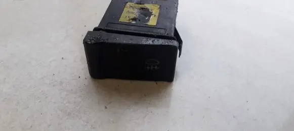 Fog light switch
