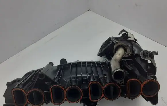 BMW 1 E81 E87 Intake manifold 7798885 7797384