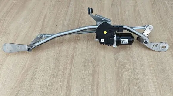 BMW 4 G22 G23 G24 G26 Front wiper linkage and motor 7427901