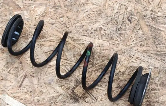 Opel Corsa F Rear coil spring 