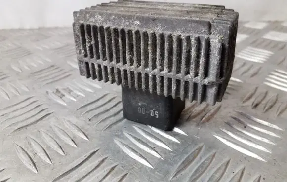 Opel Zafira A Glow plug pre-heat relay 09132691 51299008