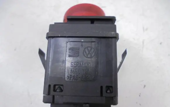 Seat Ibiza III (6L) Hazard light switch 6L1953235A