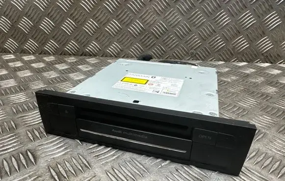 Audi Q7 4L Radio/CD/DVD/GPS head unit 4L2035670H 4L2035670D