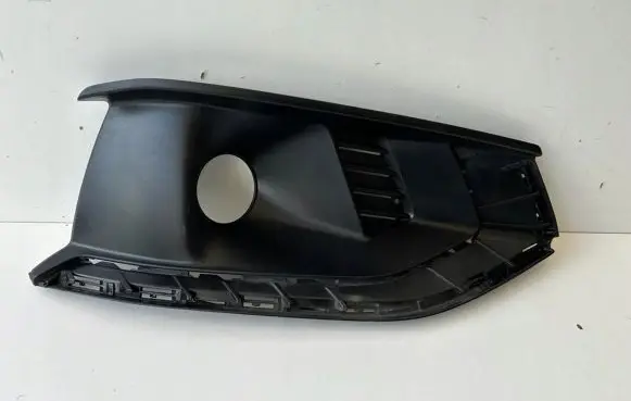 Audi A4 S4 B9 8W Front bumper lower grill 8W0807682AK