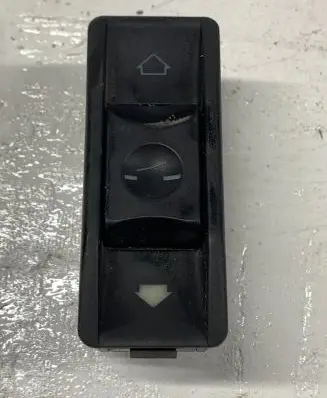 BMW 5 E34 Sunroof switch 1378862