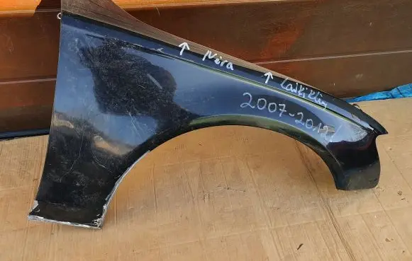 Audi A4 S4 B8 8K Fender 8K0821000