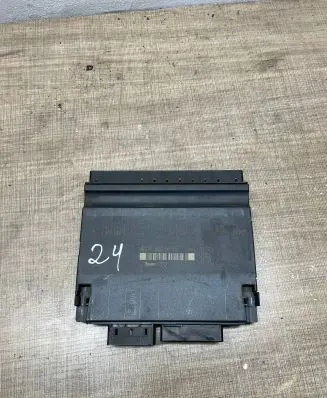 Mercedes-Benz S W220 Seat control module A2208205685