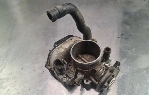 Audi A4 S4 B5 8D Throttle valve 408237210001 32795