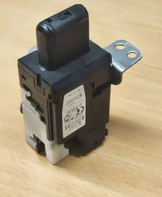 Toyota Prius (XW20) Engine start stop button switch D99M0729689 626399000 ETC094LPD0290