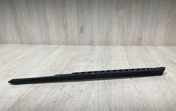 Porsche 911 991 Front door windshield rail 99153748104