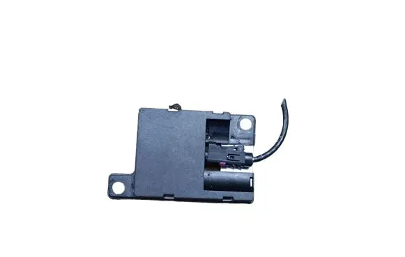 BMW X6 E71 Antenna control unit 8450692846101 692846101 921800002
