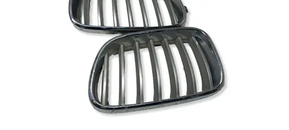 BMW X3 F25 Front bumper upper radiator grill 7210725