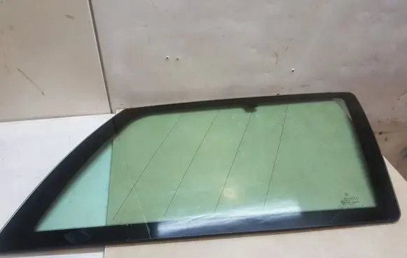 Jeep Grand Cherokee (WJ) Rear side window