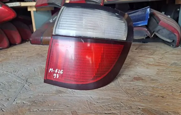 Mazda 626 Rear/tail lights R2265