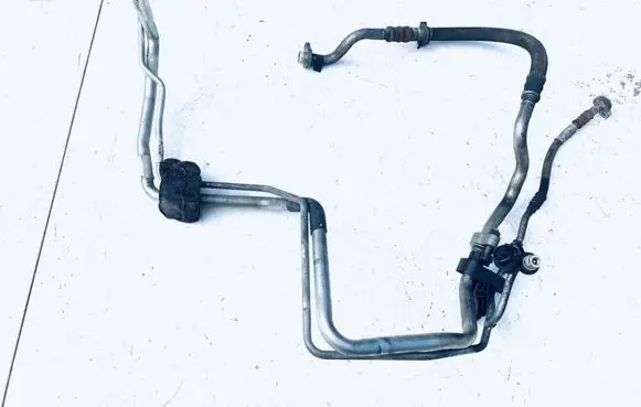 Volvo V70 Air conditioning (A/C) pipe/hose 31250461