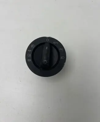 Volkswagen PASSAT B6 Light switch 4F1941531D