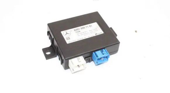 Infiniti Q30 Gateway control module A0919007101
