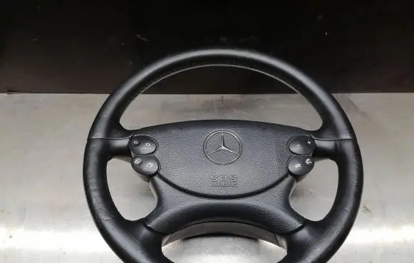 Mercedes-Benz CLK A209 C209 Steering wheel A2304600503 2304600798