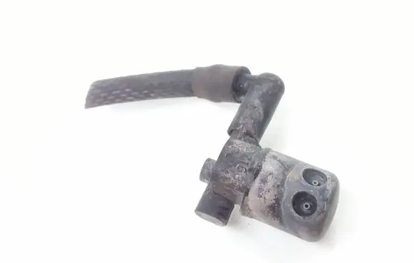 Windshield washer spray nozzle