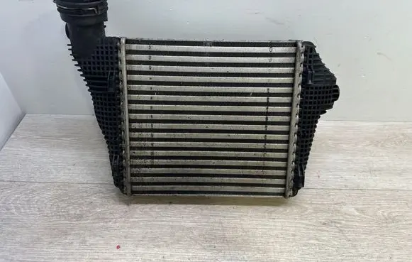 Porsche Macan (95B) Intercooler radiator 95B145804A
