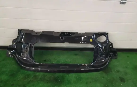Iveco Daily 6th gen Radiator support slam panel